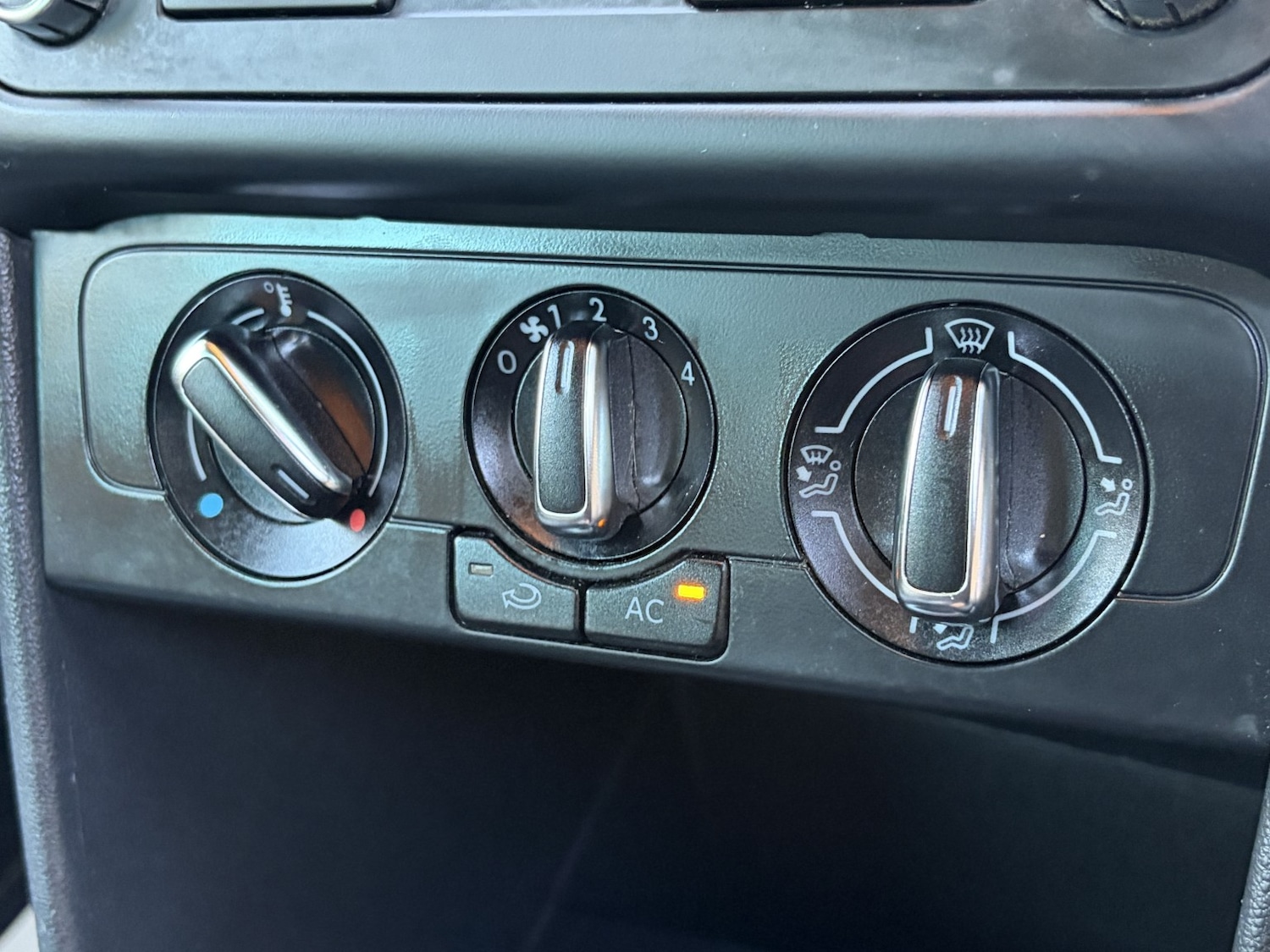 Used Volkswagen Polo 2013 for sale - 76830385: Photo 41