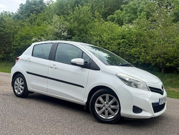 Used Toyota Yaris 2013 for sale - 78553629: Photo