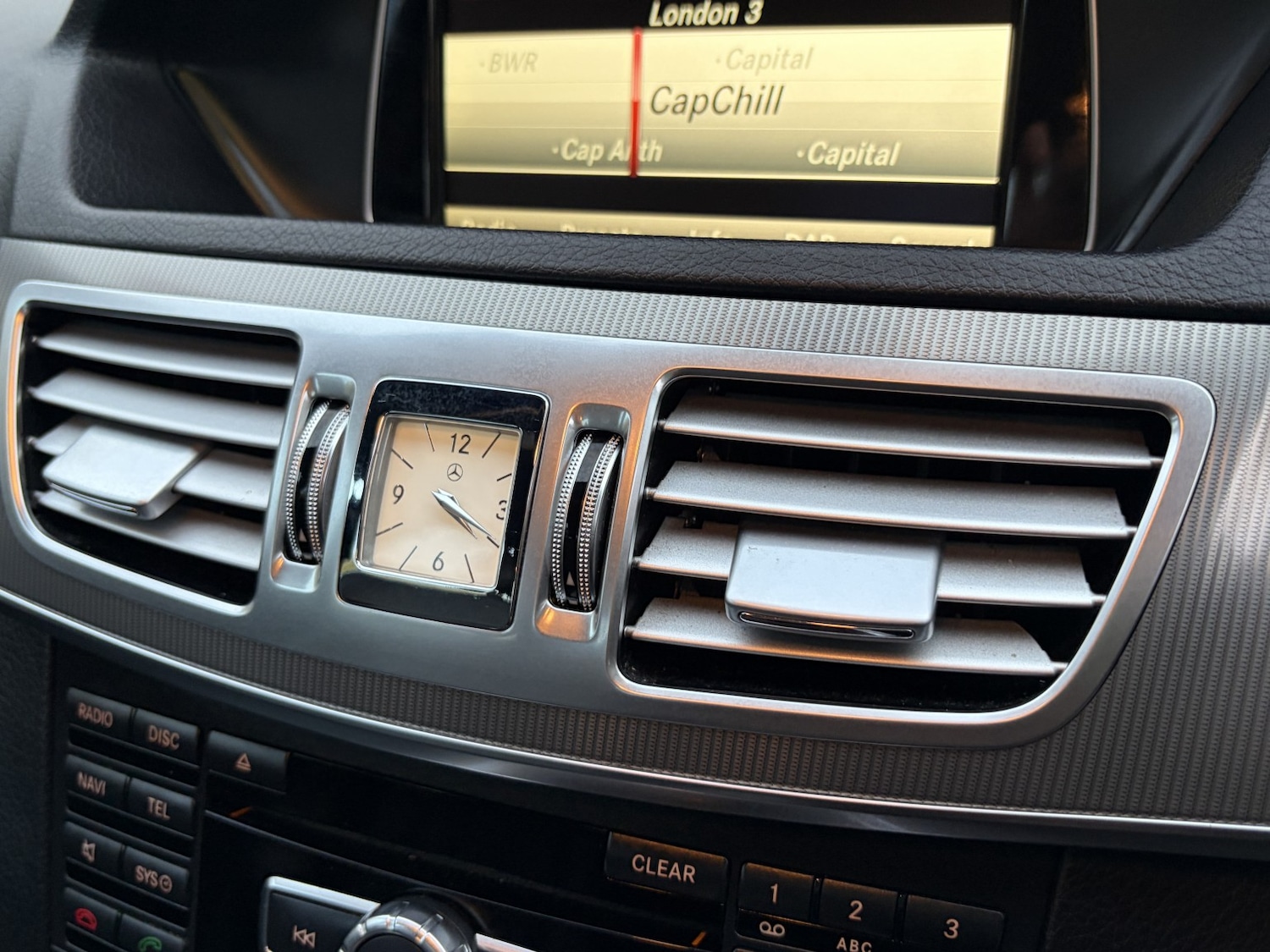 Used Mercedes-Benz E Class 2014 for sale - 76439896: Photo 39