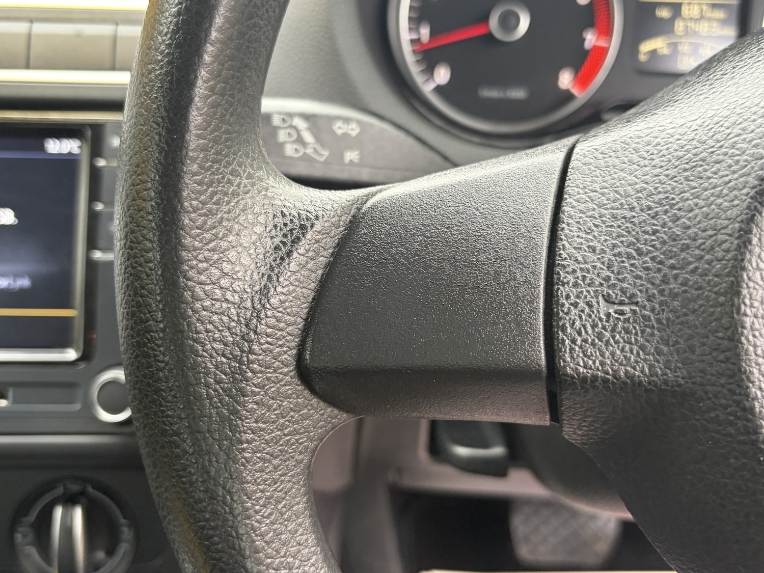 Used Volkswagen Polo 2010 for sale - 76439968: Photo 28