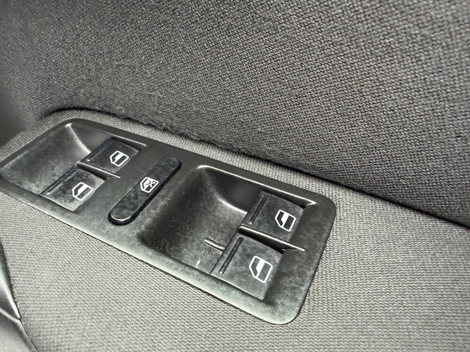 Used Volkswagen Polo 2010 for sale - 76439968: Photo 40