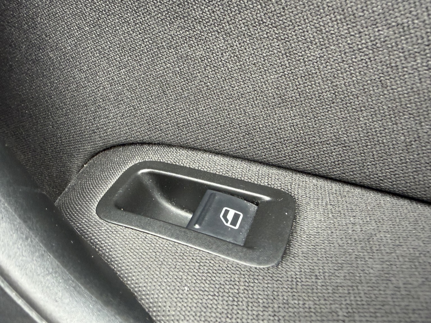 Used Volkswagen Polo 2010 for sale - 78060521: Photo 32