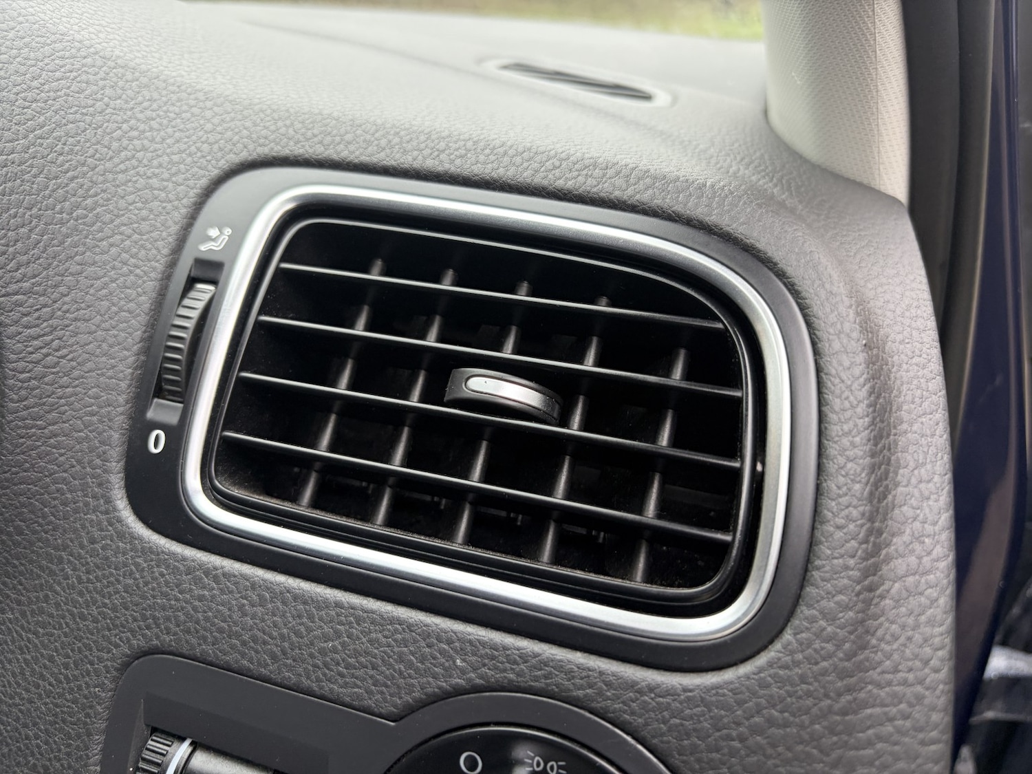 Used Volkswagen Polo 2010 for sale - 78060521: Photo 35