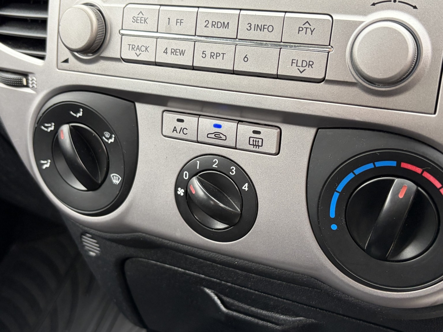 Used Hyundai i20 2011 for sale - 76554005: Photo 25