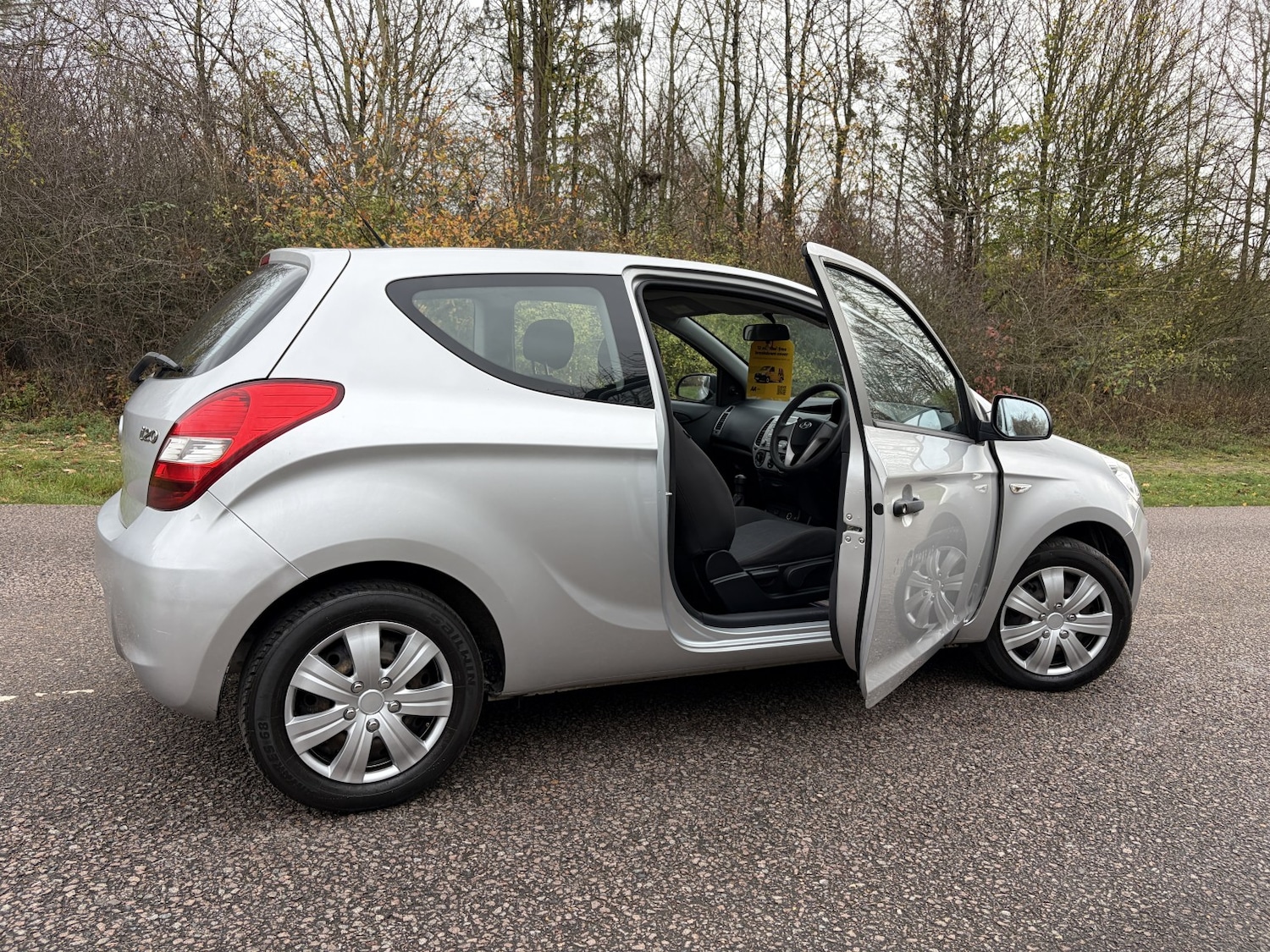 Used Hyundai i20 2011 for sale - 76554005: Photo 4
