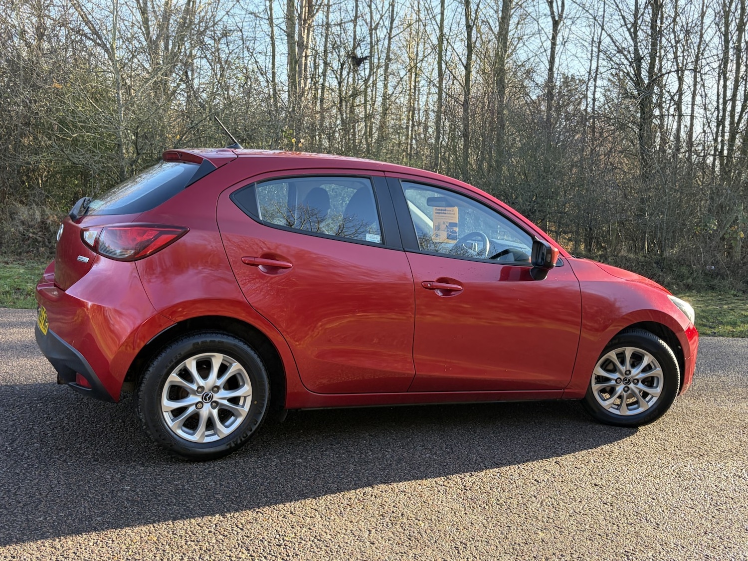 Used Mazda Mazda2 2015 for sale - 76918428: Photo 3