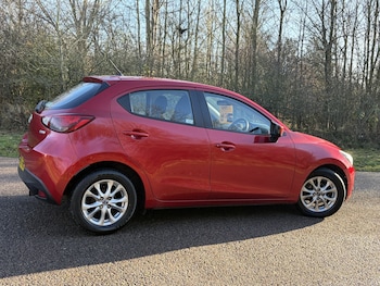 Used Mazda Mazda2 2015 for sale - 76918428: Photo