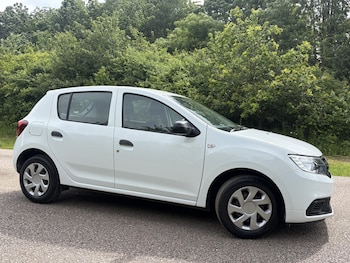 Used Dacia Sandero 2018 for sale - 78900071: Photo