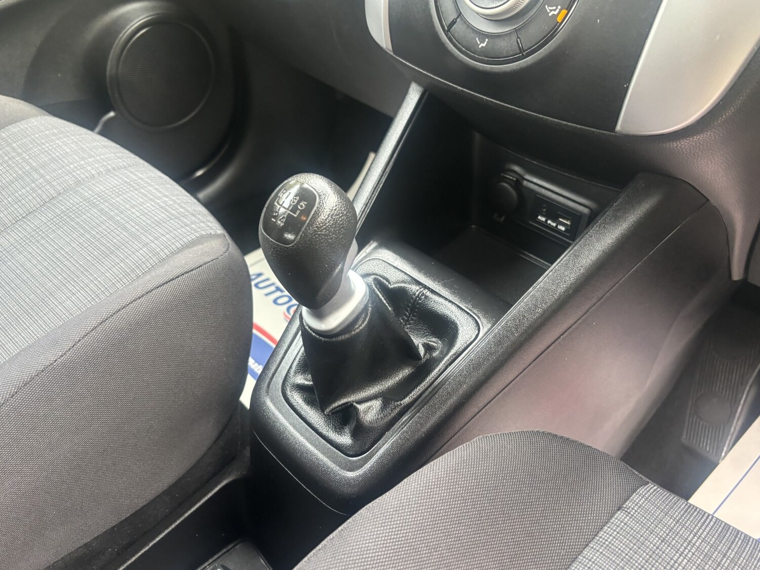 Used Kia Venga 2011 for sale - 78190610: Photo 35