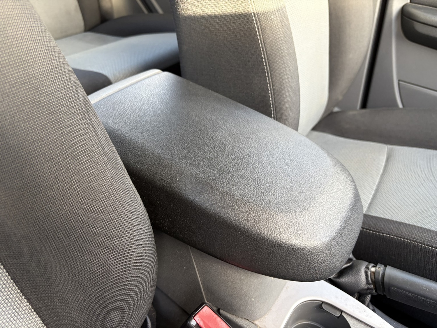 Used Ford Focus 2010 for sale - 76830386: Photo 29