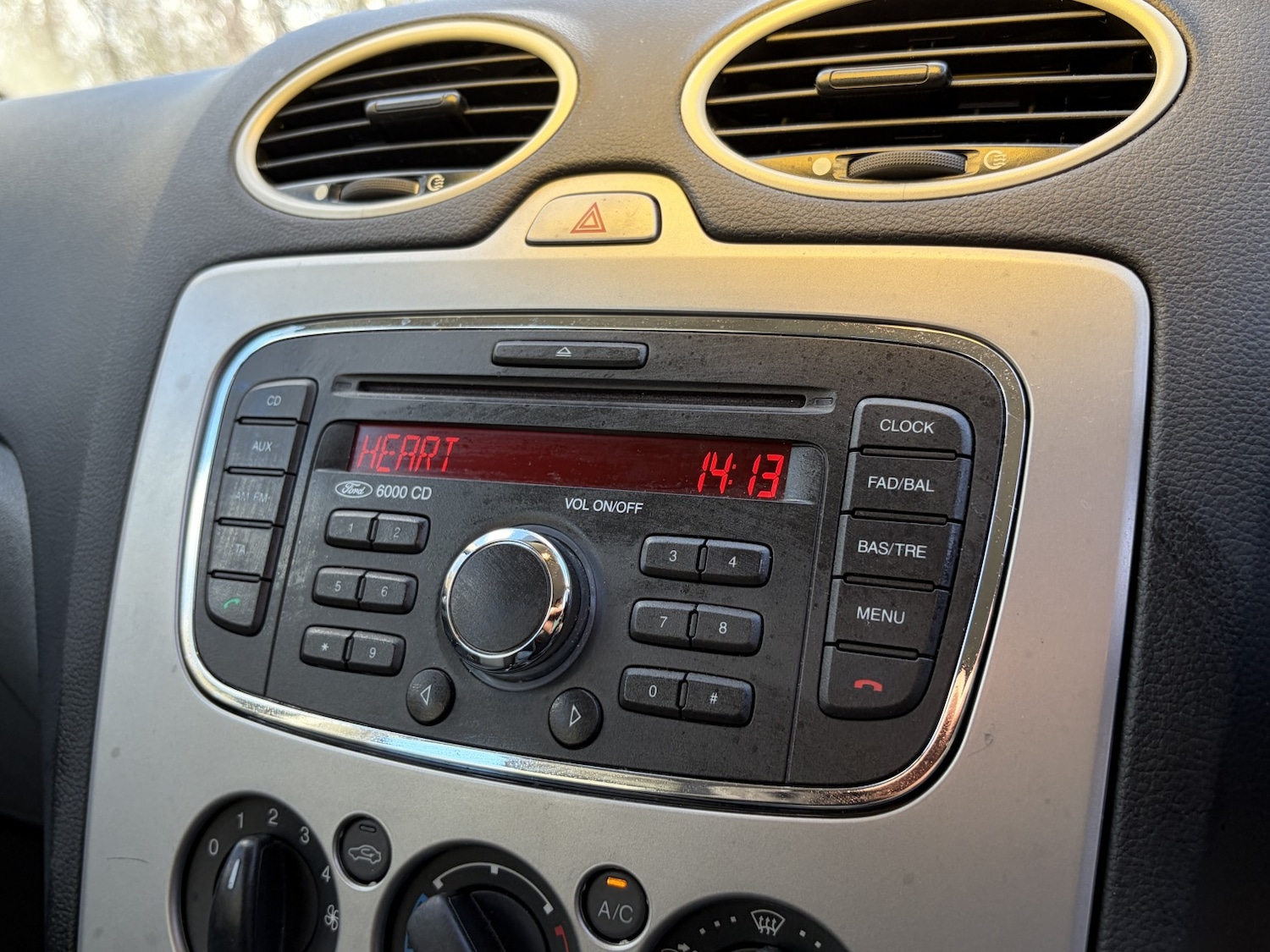 Used Ford Focus 2010 for sale - 76830386: Photo 34