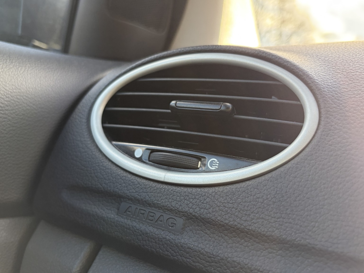 Used Ford Focus 2010 for sale - 76830386: Photo 37