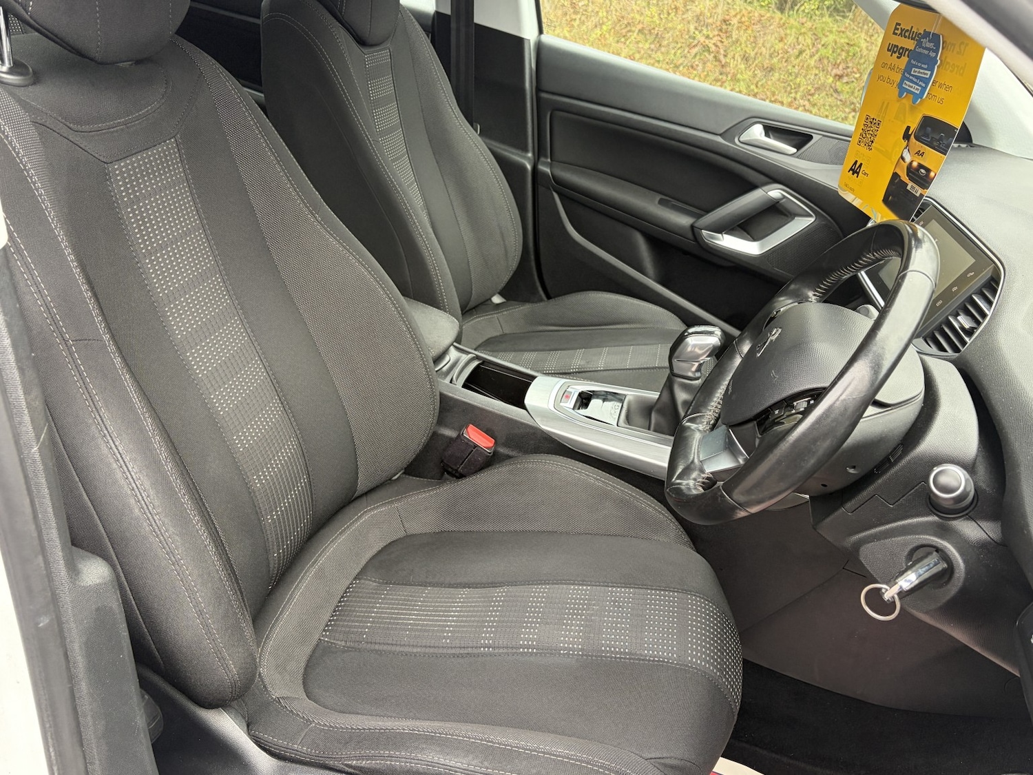 Used Peugeot 308 2015 for sale - 76979550: Photo 27