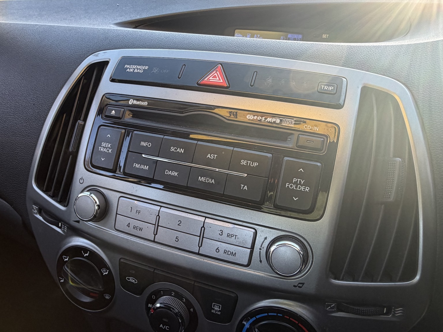 Used Hyundai i20 2014 for sale - 77023145: Photo 34