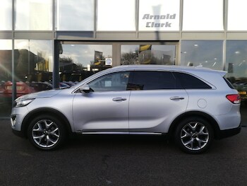 Used Kia Sorento 2016 for sale - 76737000: Photo