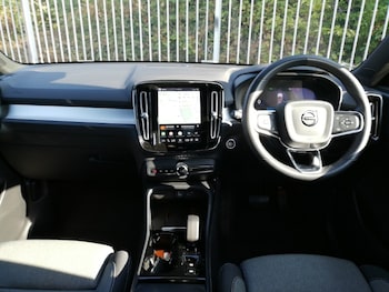Used Volvo XC40 2023 for sale - 79481350: Photo