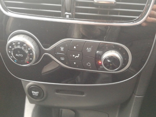 Used Renault Clio 2017 for sale - 76321609: Photo 17