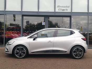 Used Renault Clio 2017 for sale - 76321609: Photo