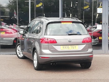 Used Volkswagen Golf SV 2016 for sale - 79092467: Photo