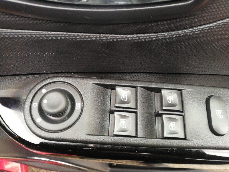 Used Renault Captur 2016 for sale - 77419432: Photo 12