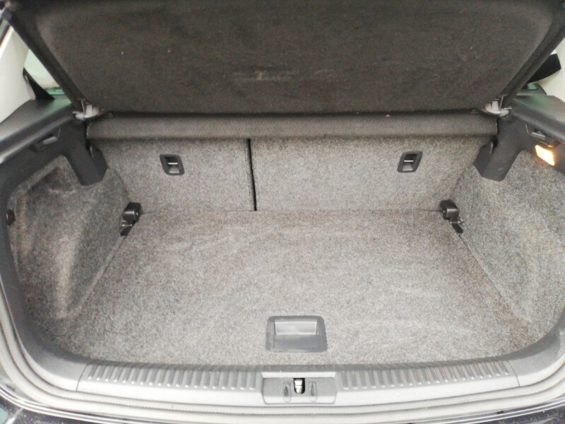 Used Volkswagen Polo 2017 for sale - 76478859: Photo 8