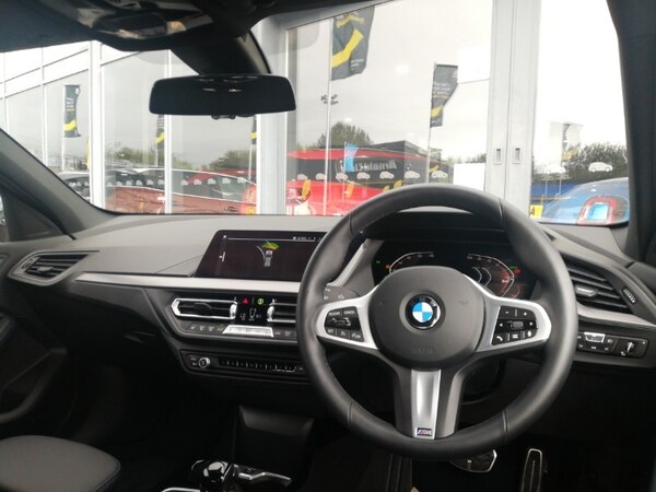 Used BMW 1 Series 2024 for sale - 76233765: Photo 2