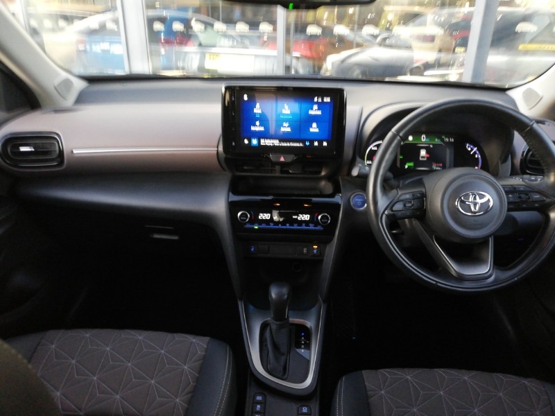 Used Toyota Yaris Cross 2022 for sale - 76925194: Photo 2