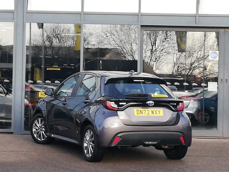 Used Toyota Yaris 2022 for sale - 76907018: Photo 3