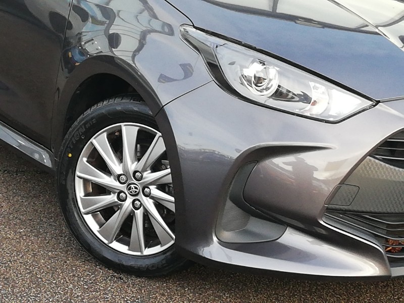 Used Toyota Yaris 2022 for sale - 76907018: Photo 9