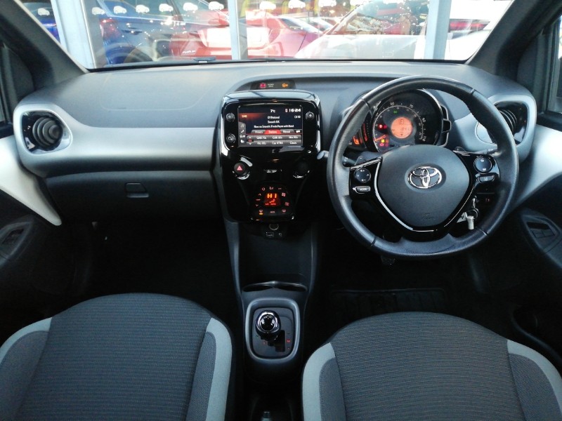 Used Toyota AYGO 2021 for sale - 76717958: Photo 2