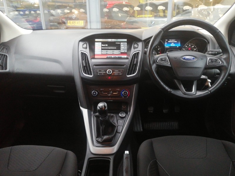 Used Ford Focus 2014 for sale - 76643958: Photo 2