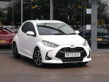 Used Toyota Yaris 2022 for sale - 79372827: Photo