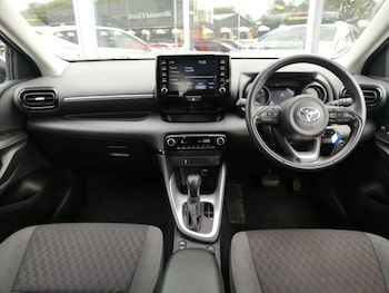 Used Toyota Yaris 2022 for sale - 79372827: Photo