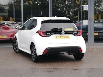 Used Toyota Yaris 2022 for sale - 79372827: Photo