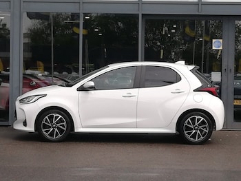 Used Toyota Yaris 2022 for sale - 79372827: Photo