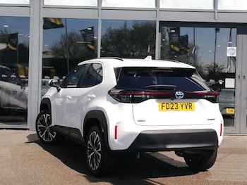 Used Toyota Yaris Cross 2023 for sale - 78343011: Photo