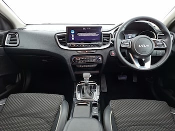 Used Kia Ceed 2024 for sale - 76983377: Photo