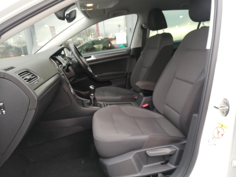 Used Volkswagen Golf 2019 for sale - 77548853: Photo 5