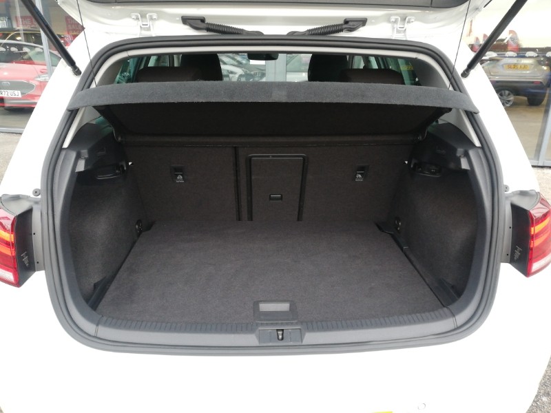 Used Volkswagen Golf 2019 for sale - 77548853: Photo 8