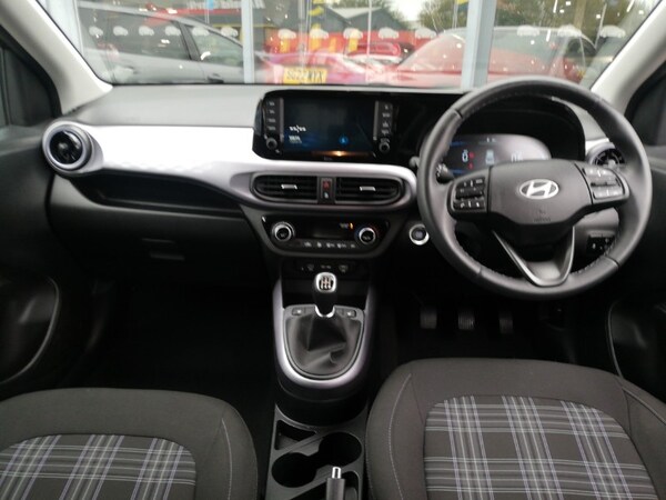 Used Hyundai i10 2024 for sale - 76238183: Photo 2