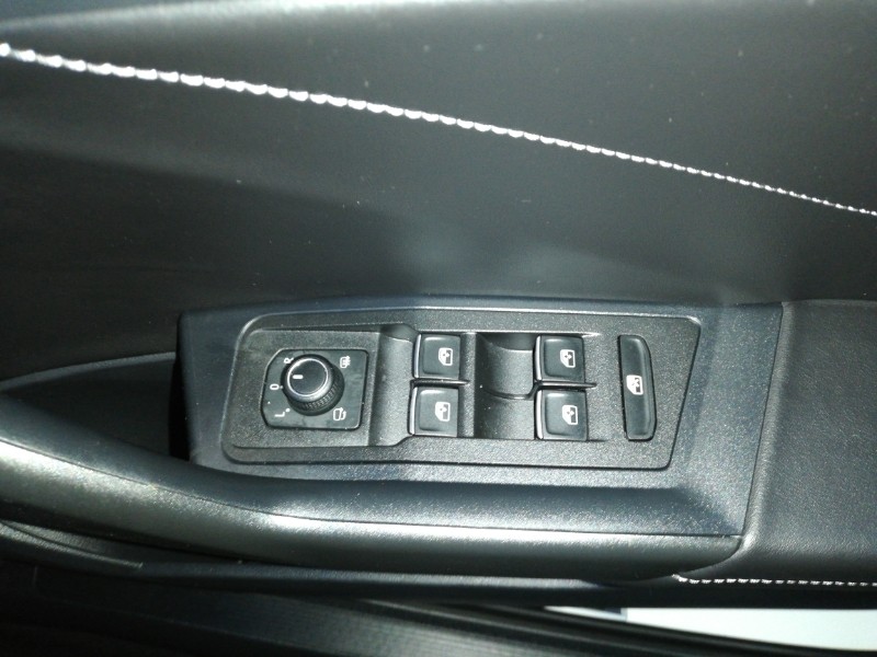 Used Volkswagen T-Roc 2025 for sale - 77150268: Photo 14