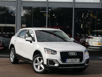 Audi - Q2