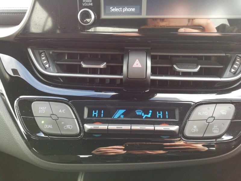 Used Toyota C-HR 2023 for sale - 78013329: Photo 15