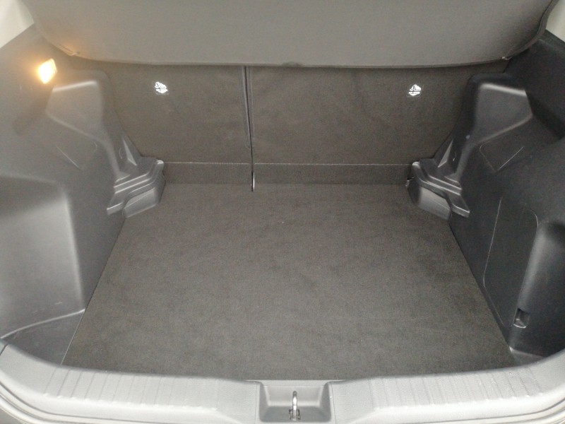 Used Toyota Yaris Cross 2022 for sale - 76816285: Photo 8