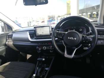 Used Kia Stonic 2025 for sale - 74218947: Photo