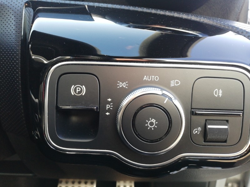 Used Mercedes-Benz A-Class 2018 for sale - 78041247: Photo 13