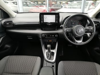Used Toyota Yaris 2023 for sale - 78634312: Photo