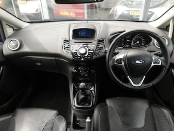Used Ford Fiesta 2017 for sale - 78740632: Photo