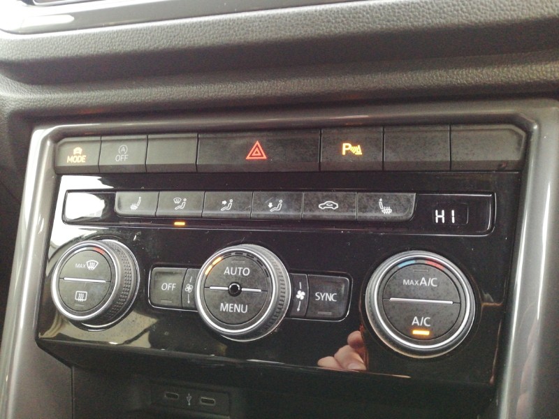 Used Volkswagen T-Roc 2021 for sale - 76556456: Photo 15