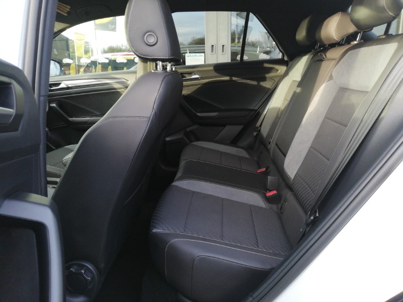 Used Volkswagen T-Roc 2021 for sale - 76556456: Photo 6